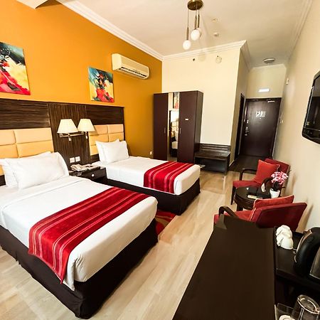 Fortune Hotel Deira Dubai Esterno foto
