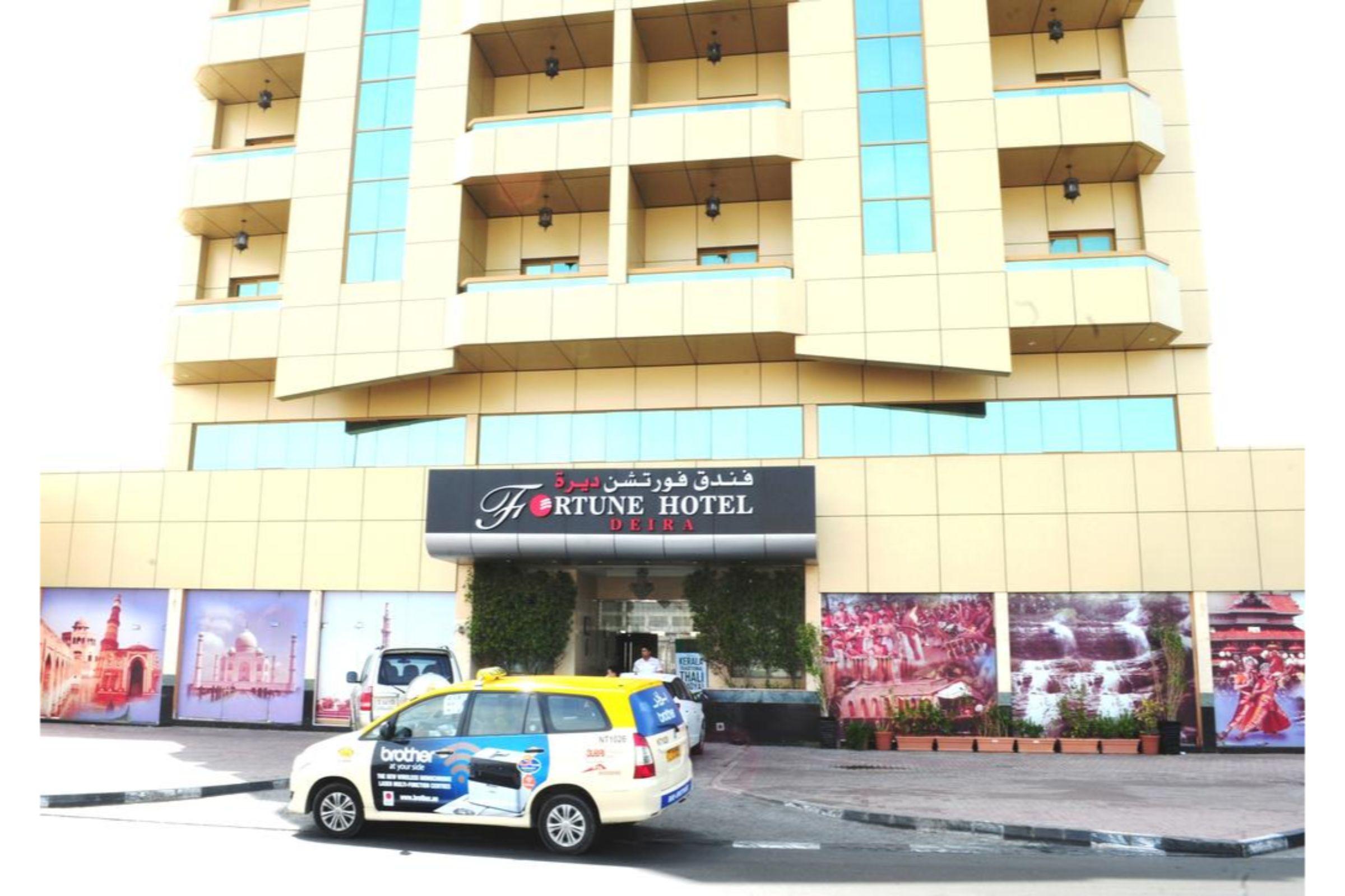 Fortune Hotel Deira Dubai Esterno foto