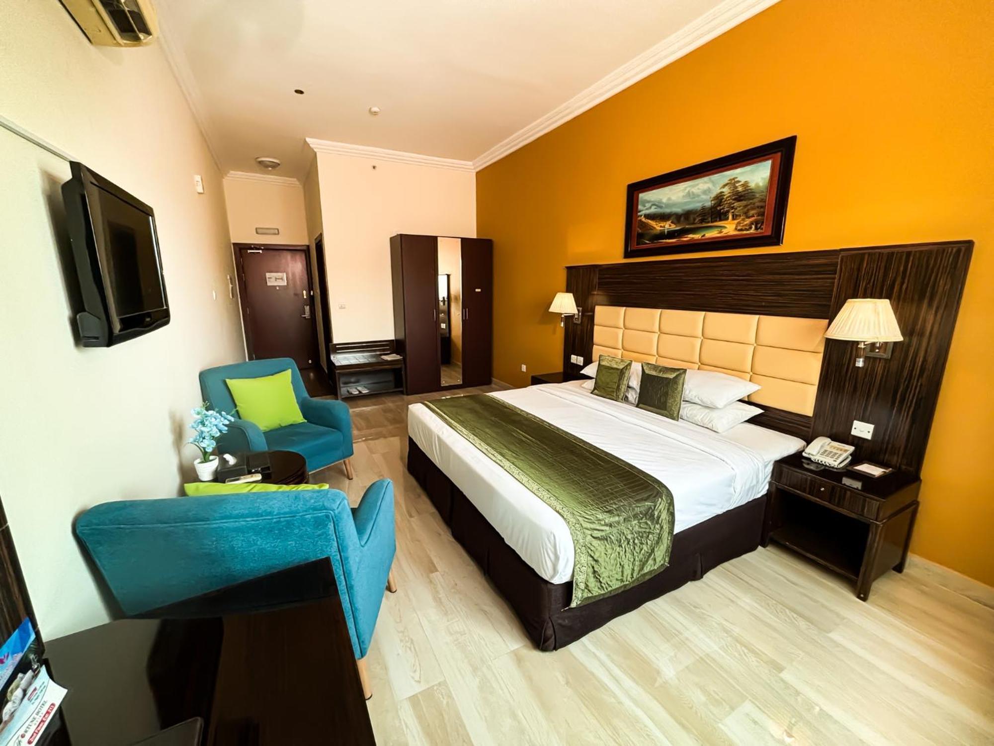 Fortune Hotel Deira Dubai Esterno foto