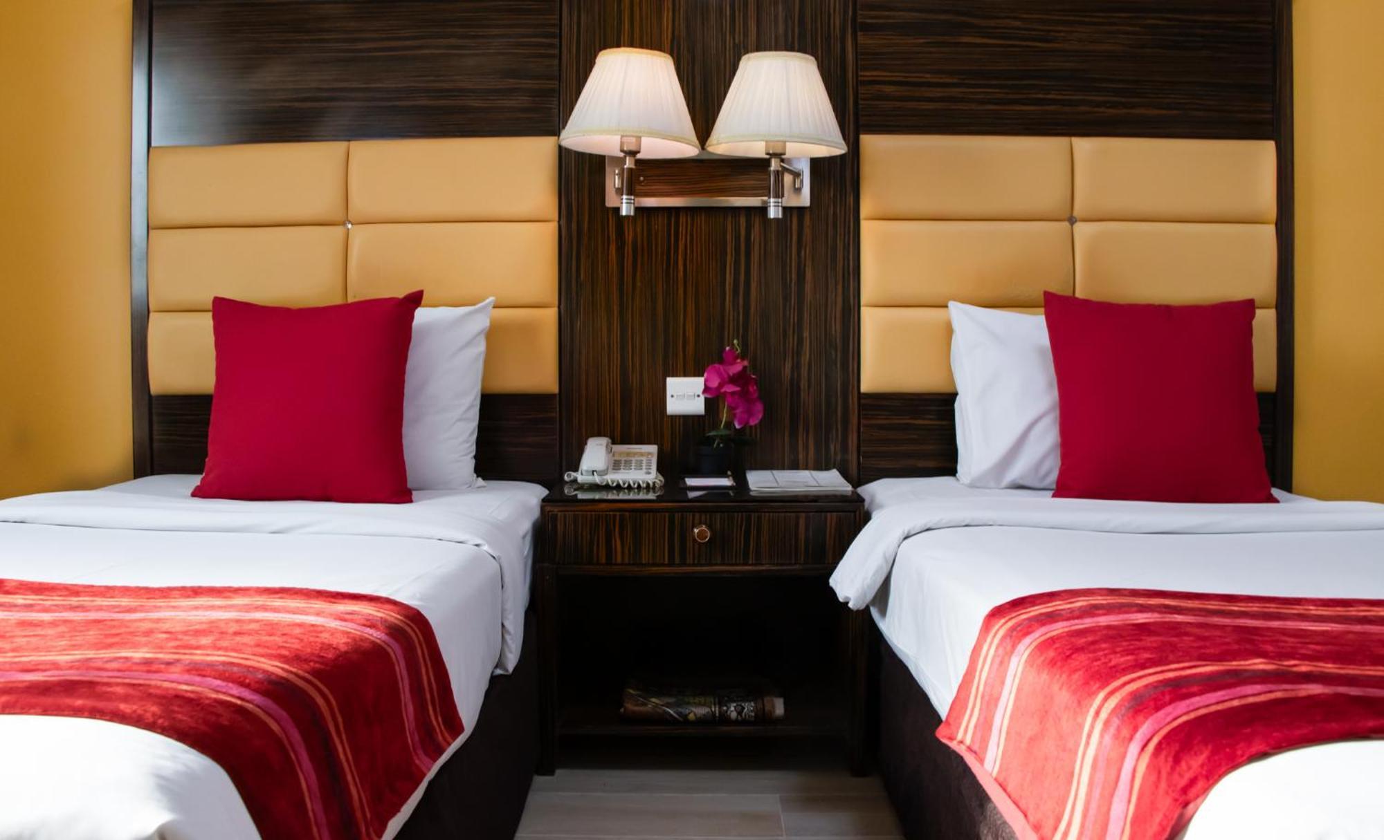 Fortune Hotel Deira Dubai Esterno foto
