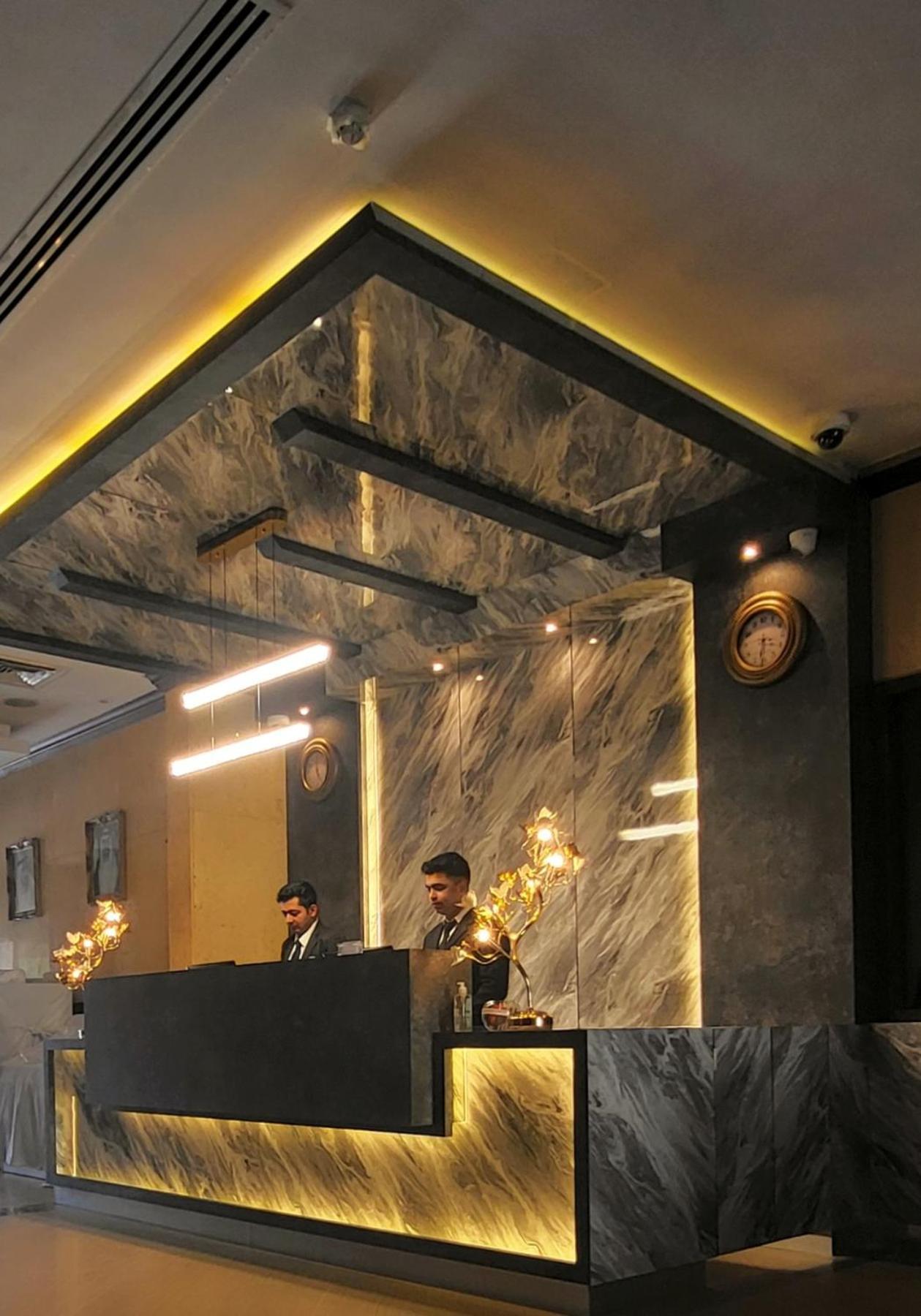 Fortune Hotel Deira Dubai Esterno foto